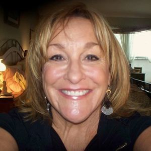 Meet your Posher, Leigh